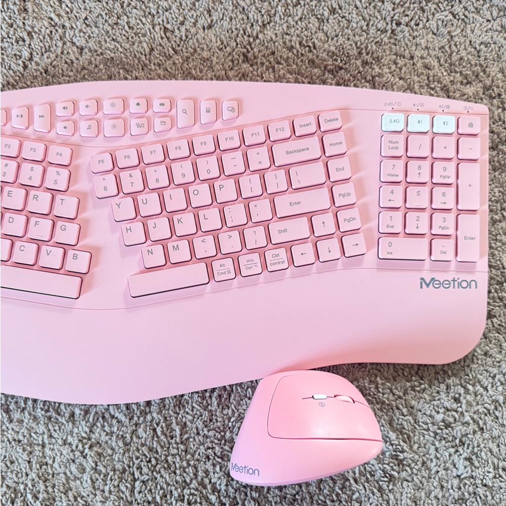 Pink keyboard and mouse